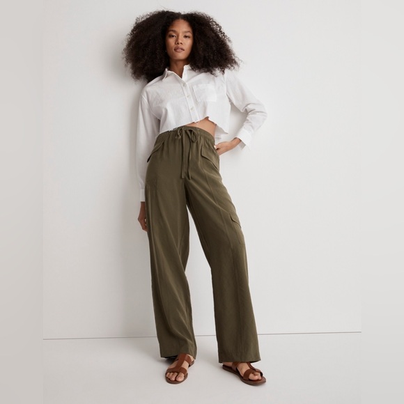 Madewell Straight Cargo Pants in Softdrape - Picture 2 of 10